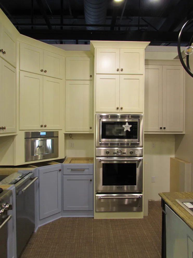 Darin Halford-Ferguson Showroom in Cordova by Mike Whittington/kitchen And Bath Designer - Photo 4