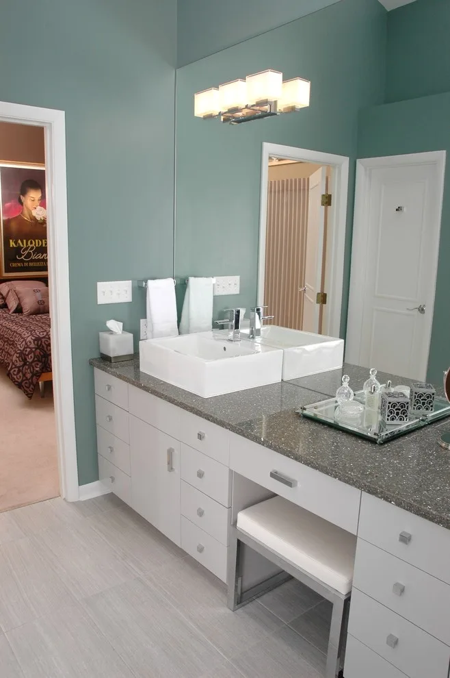 Evendale Modern Master Bathroom by Legacy Kitchens - Photo 4