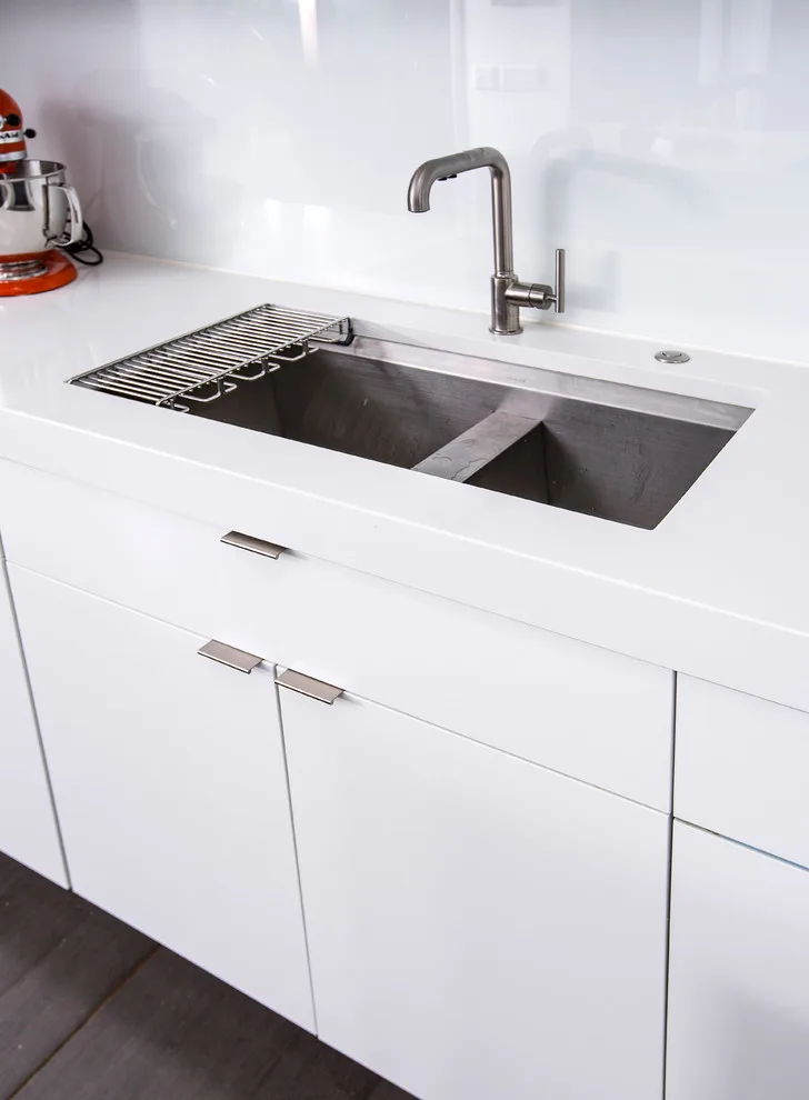 Fort Thomas Contemporary Kitchen by Legacy Kitchens - Photo 2