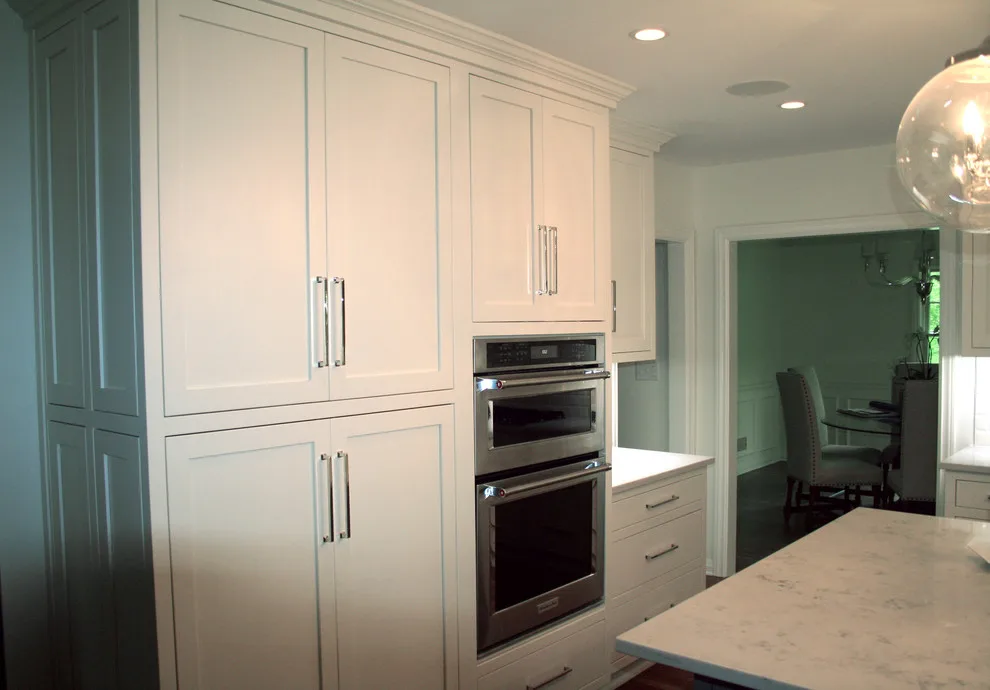 Contemporary Indianapolis Kitchen and Bath Renovation by Kline Cabinetmakers, LLC - Photo 7