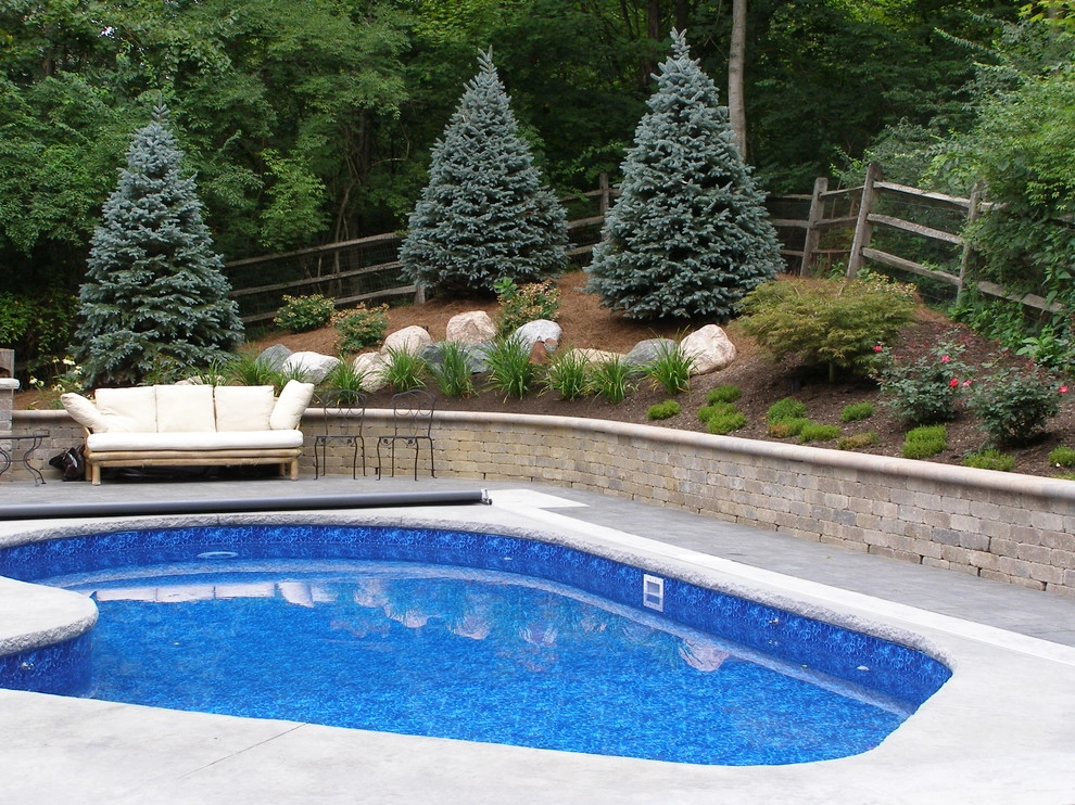 Pool Gardens by J.R. Thomas Landscaping, Inc. - Photo 4