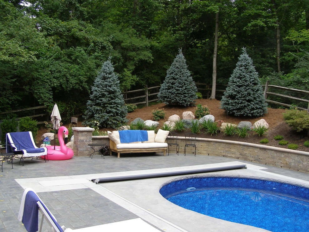 Pool Gardens by J.R. Thomas Landscaping, Inc. - Photo 6