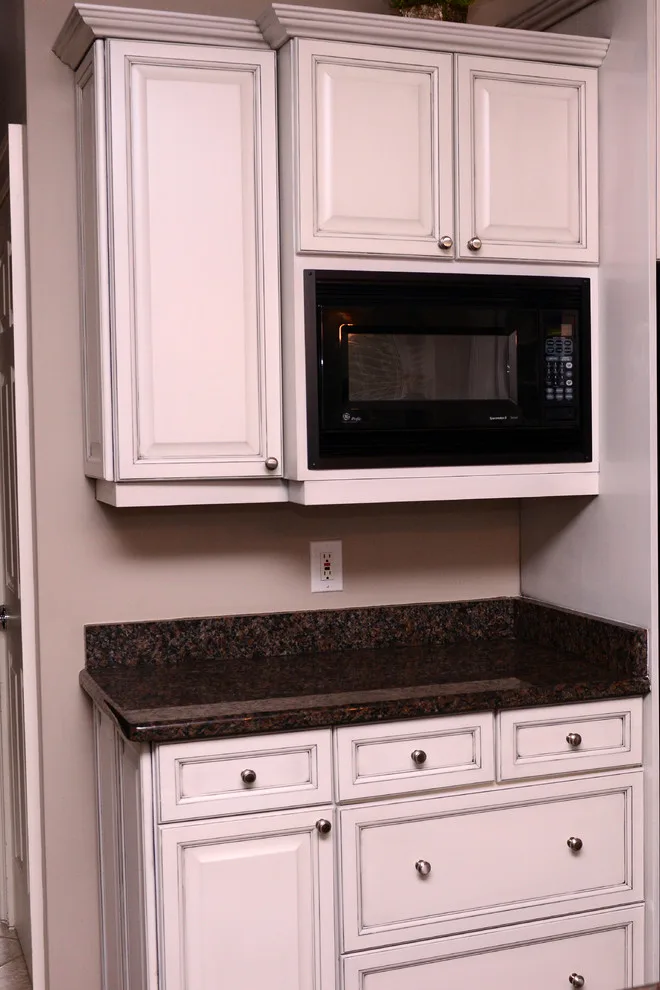 South Lyon, MI Kitchen Project by The Cabinet Finishers - Photo 6