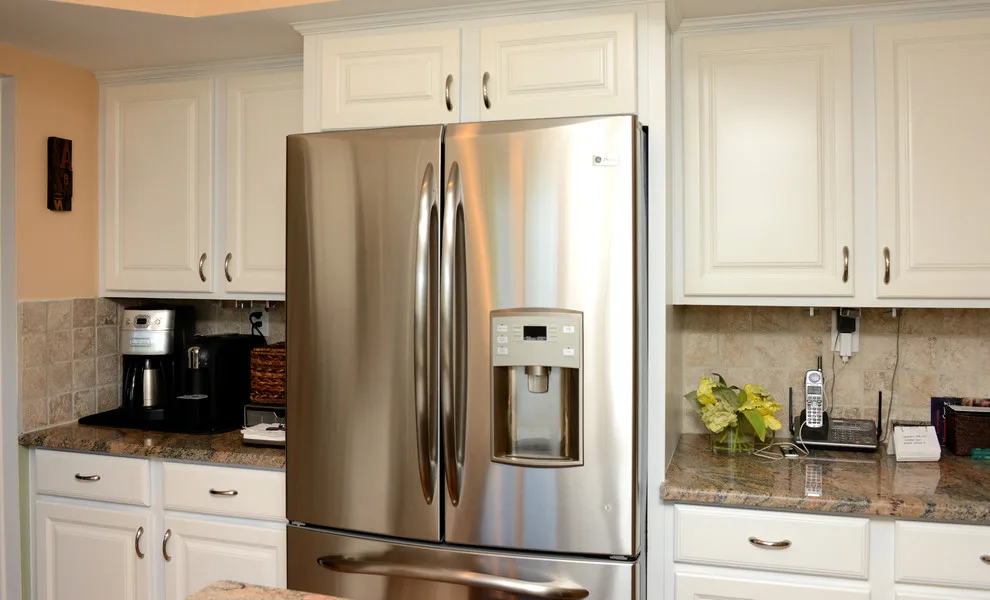Sterling Heights, MI Kitchen Project by The Cabinet Finishers - Photo 3