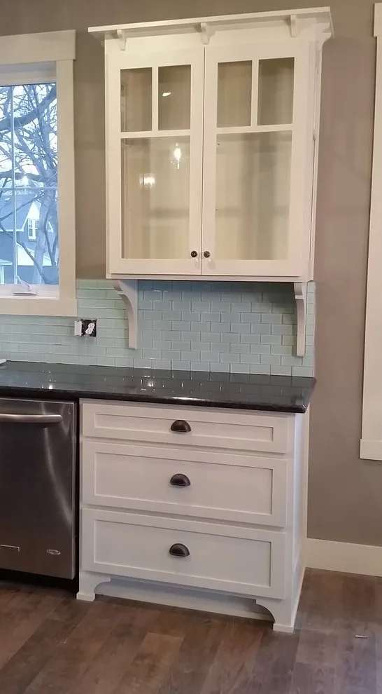 Cottage Kitchen by the Lake by Healey Custom Cabinetry LLC - Photo 8