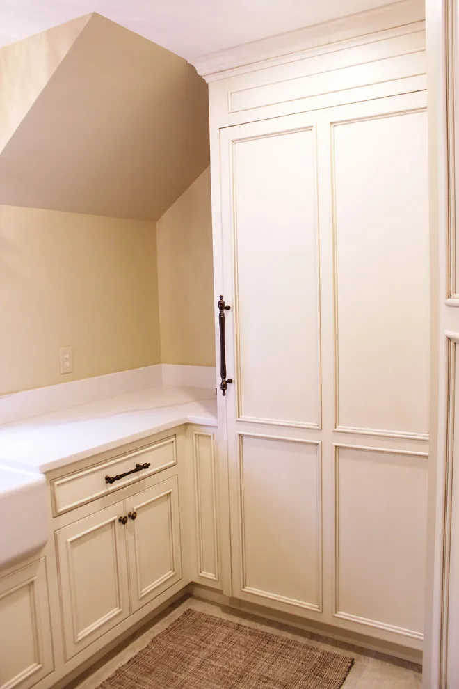 Clothes Cleaning by Fehrenbacher Cabinets Inc - Photo 47
