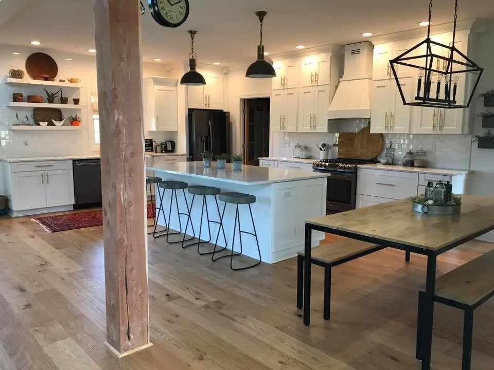 Contemporary Farmhouse in Madisonville by Cabinets By Design - Photo 14