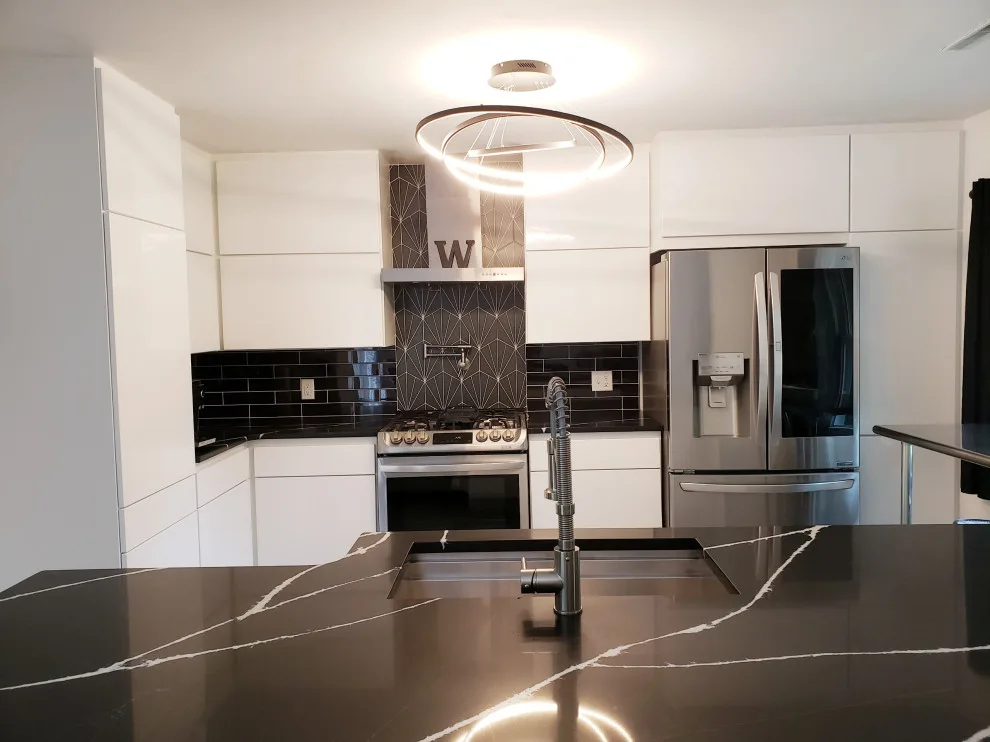 Contemporary European Glossy Kitchen Design by Eurocraft Inc - Photo 2