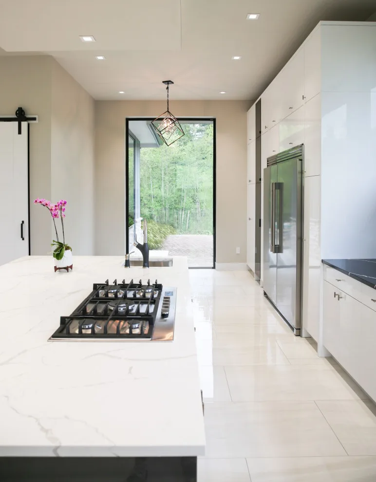 Contemporary White Gloss by Signature Design & Cabinetry LLC - Photo 6