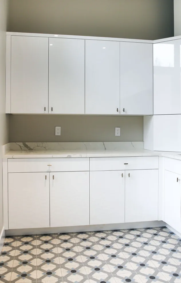 Contemporary White Gloss by Signature Design & Cabinetry LLC - Photo 9
