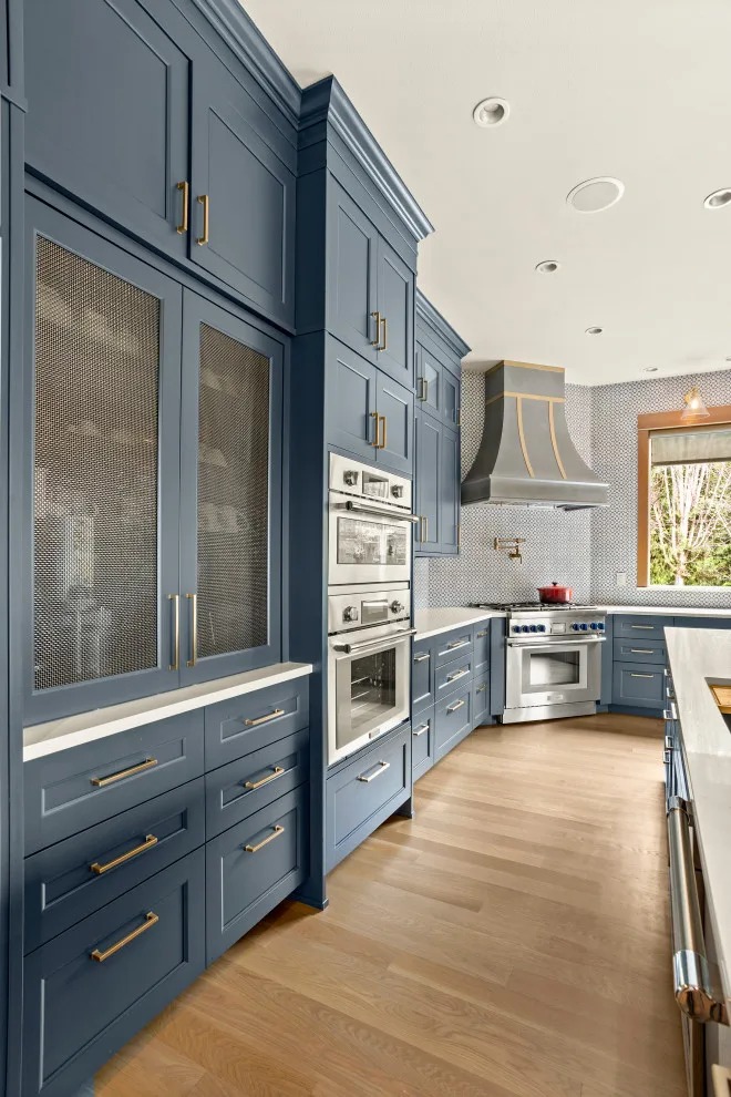 Contemporary Transitional by Signature Design & Cabinetry LLC - Photo 5