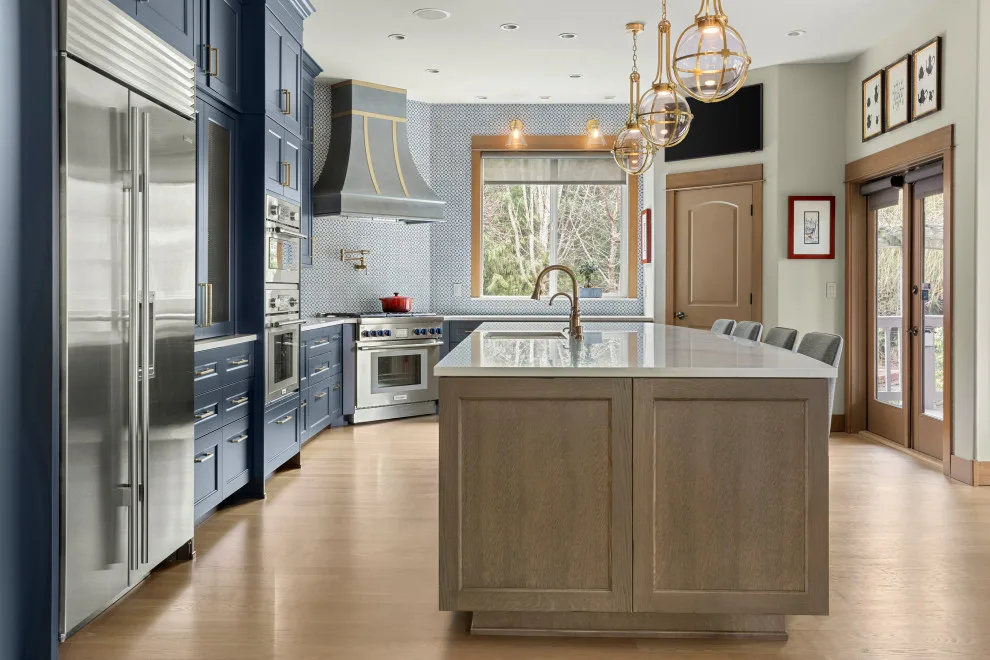 Contemporary Transitional by Signature Design & Cabinetry LLC - Photo 17