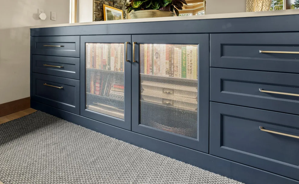 Contemporary Transitional by Signature Design & Cabinetry LLC - Photo 14