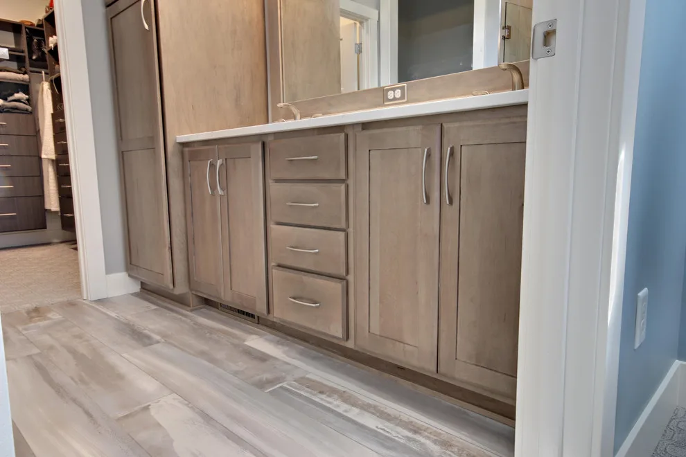 Relocate a Short Distance by Standale Home Studio - Photo 7
