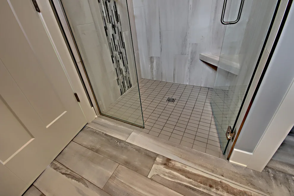 Relocate a Short Distance by Standale Home Studio - Photo 13