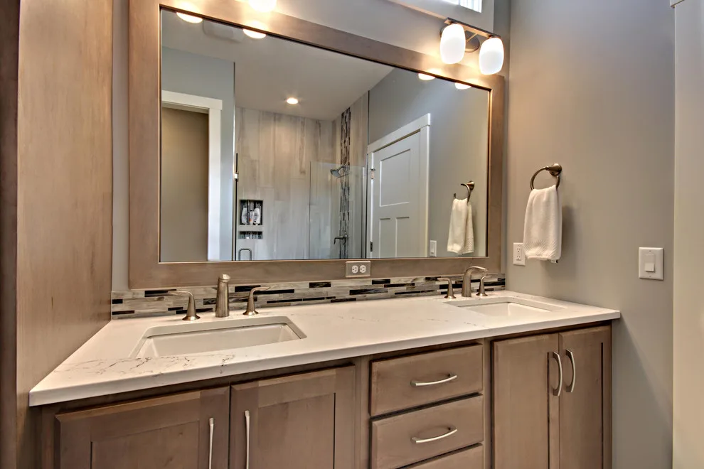 Relocate a Short Distance by Standale Home Studio - Photo 11