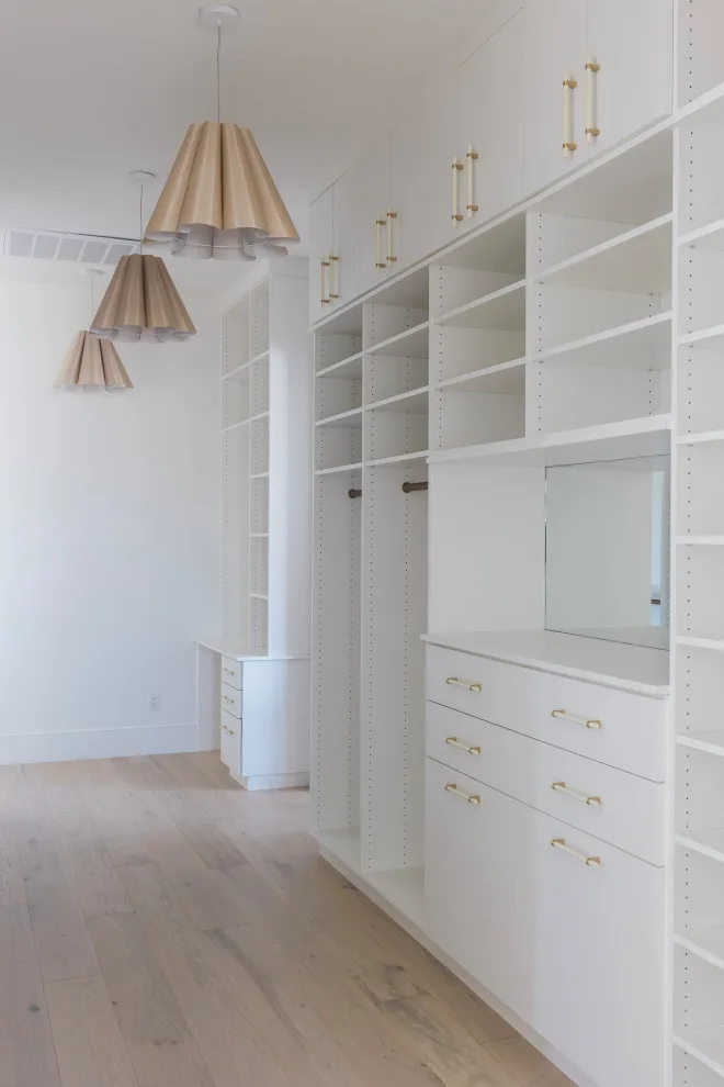 Classy Closets - Photo 14