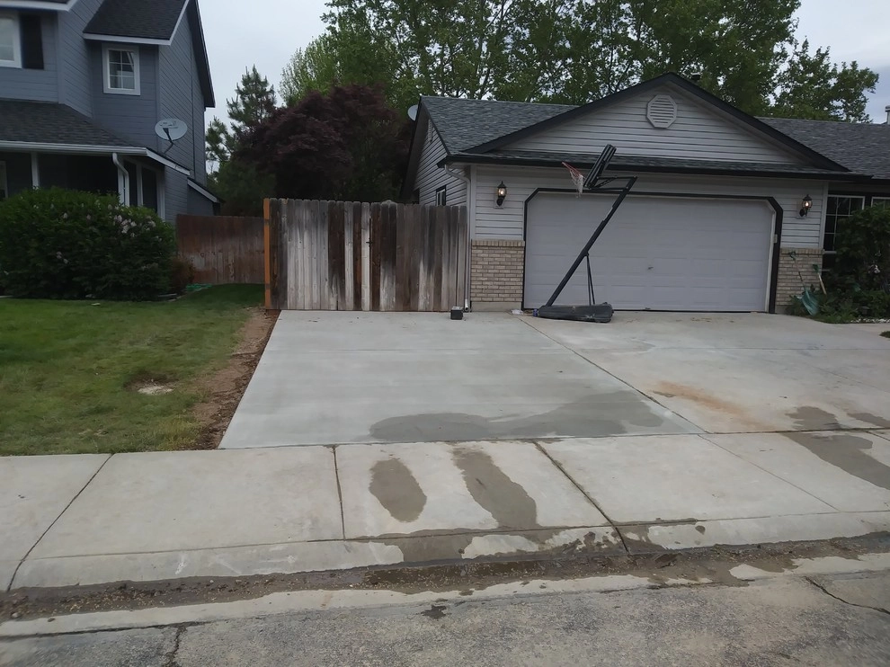 Jayco Landscaping, LLC - Photo 11