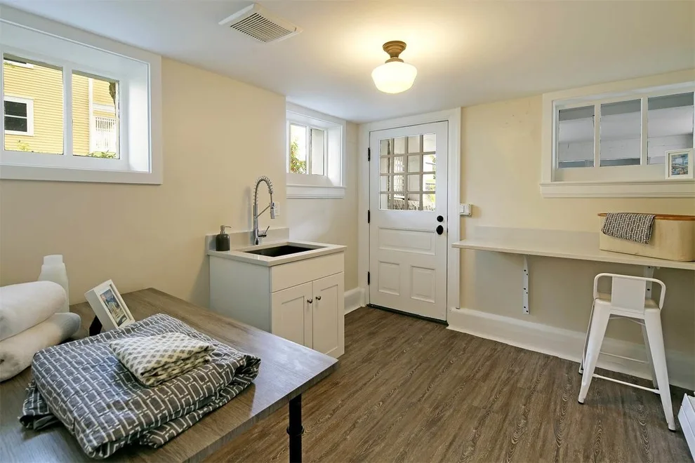 Fort Lawton's Officer's Row by Savvy Cabinetry Design Interiors - Photo 3