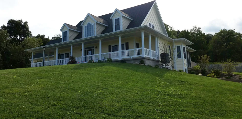 Exterior Revamp by Spahn & Rose Lumber Co. - Photo 4