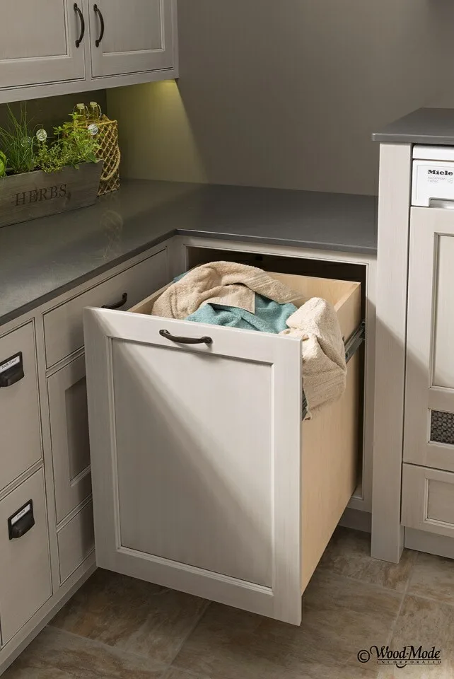 Pet Spa, Utility Room, Laundry Area by Savvy Cabinetry Design Interiors - Photo 9