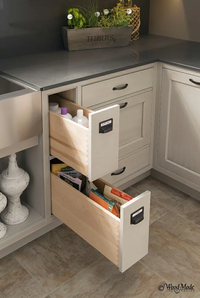 Pet Spa, Utility Room, Laundry Area by Savvy Cabinetry Design Interiors - Photo 4