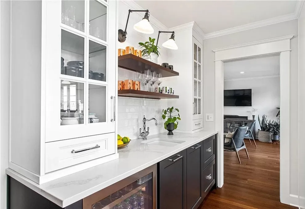 Anne Queen Renovation by Savvy Cabinetry Design Interiors - Photo 13