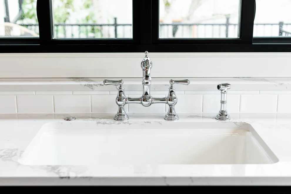 Anne Queen Renovation by Savvy Cabinetry Design Interiors - Photo 4