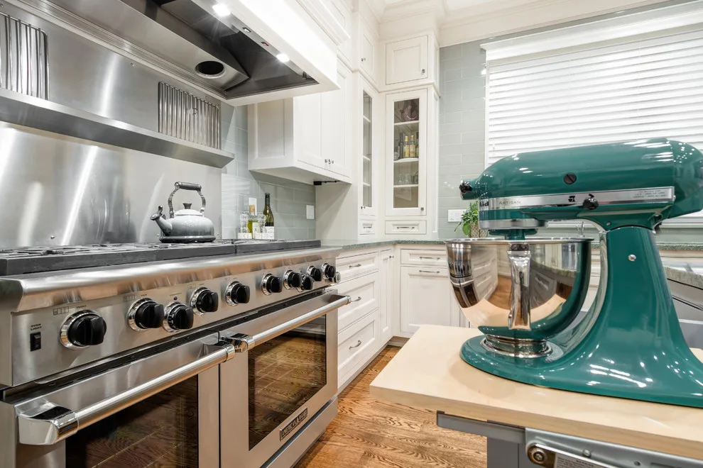 Classic Queen Anne Kitchen and Dining by Savvy Cabinetry Design Interiors - Photo 10