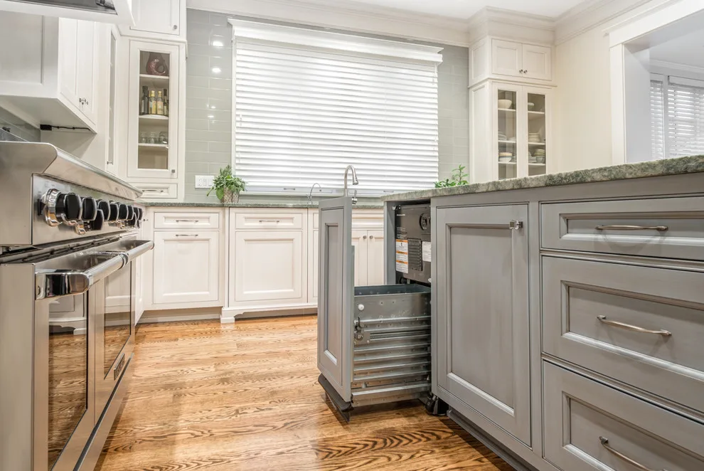 Classic Queen Anne Kitchen and Dining by Savvy Cabinetry Design Interiors - Photo 3