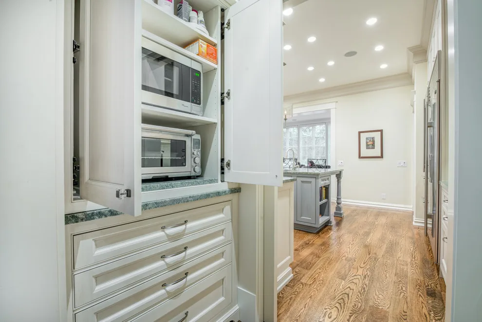 Classic Queen Anne Kitchen and Dining by Savvy Cabinetry Design Interiors - Photo 22