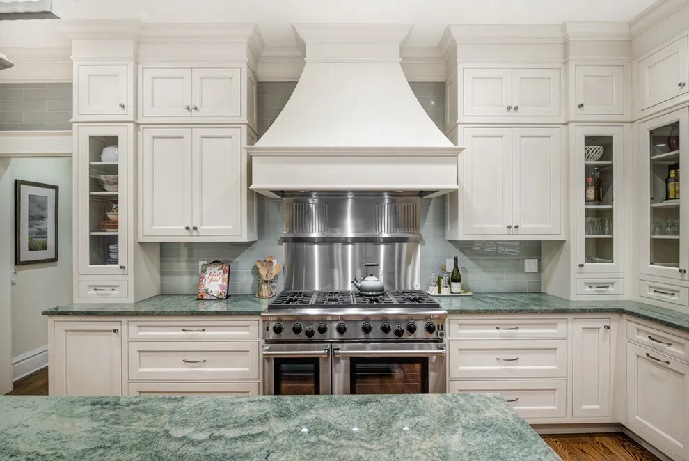 Classic Queen Anne Kitchen and Dining by Savvy Cabinetry Design Interiors - Photo 4