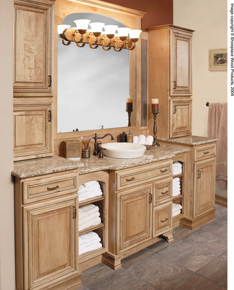 Showplace Cabinetry: Restrooms by Baths And Rooms By Denise - Photo 2