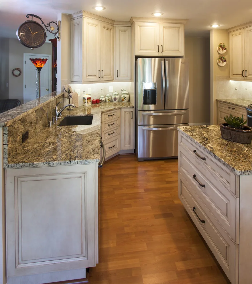 Classic Kitchen by Cabinets By Trivonna - Photo 5