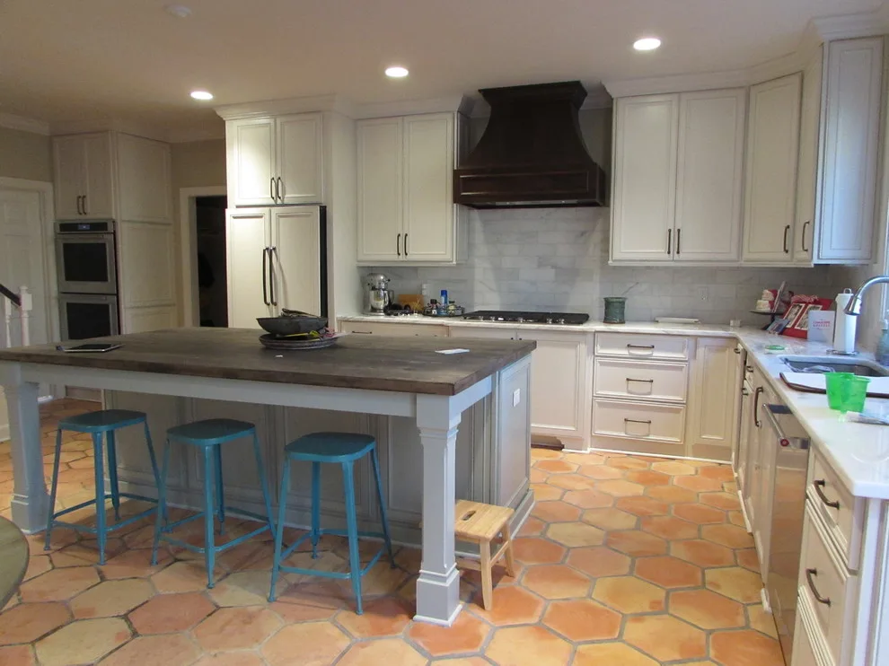 Uhlhorn Siblings Construction by Mike Whittington/kitchen And Bath Designer - Photo 15