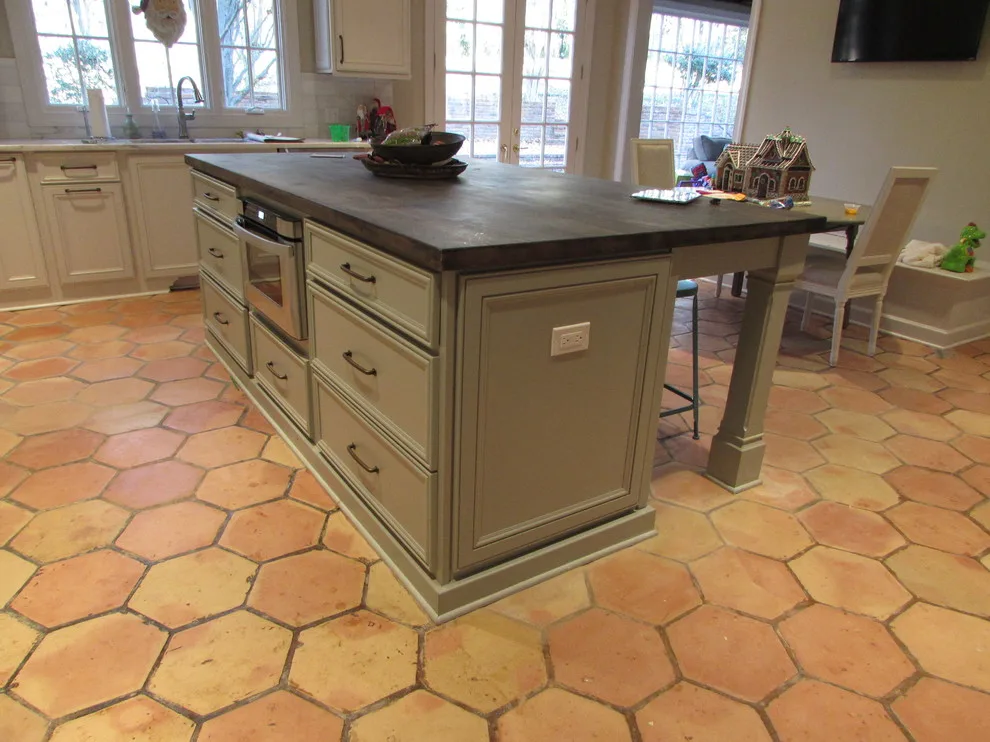 Uhlhorn Siblings Construction by Mike Whittington/kitchen And Bath Designer - Photo 11