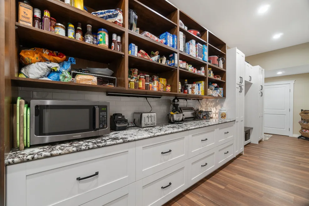 Vanderlinden's Complete Residence by Cabinets By Trivonna - Photo 55