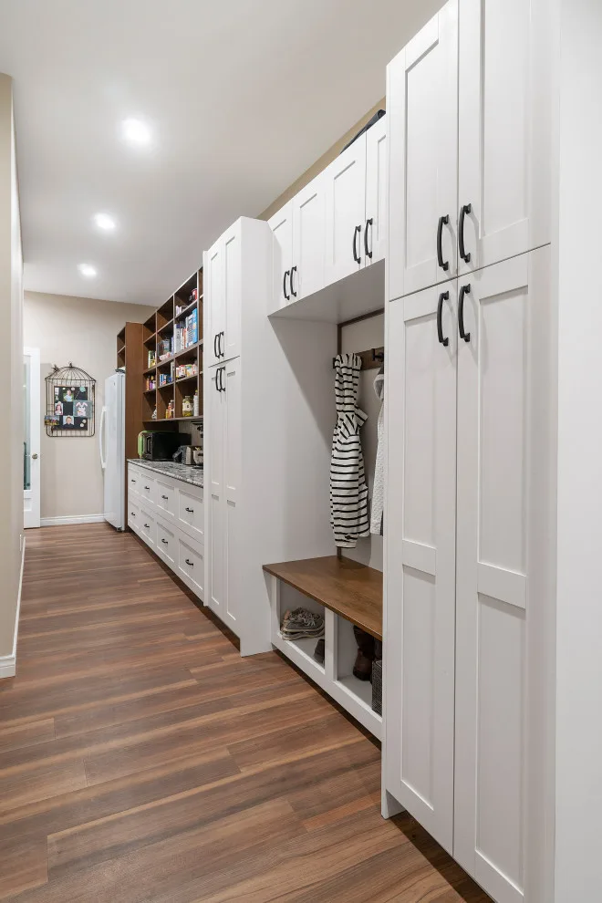 Vanderlinden's Complete Residence by Cabinets By Trivonna - Photo 58