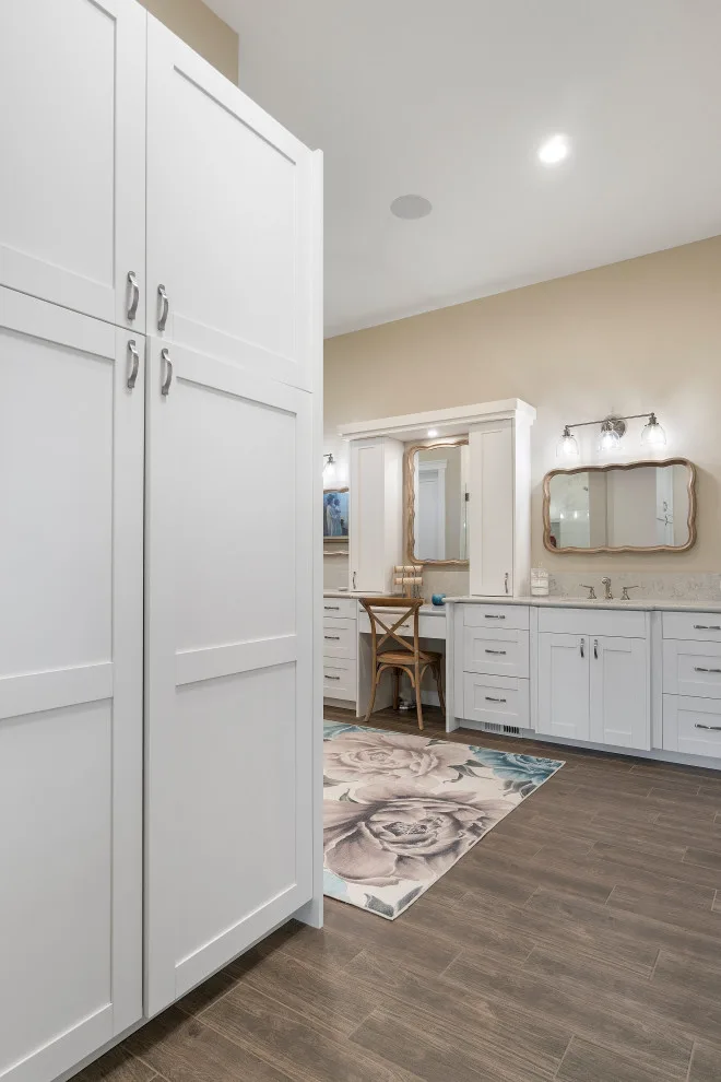 Vanderlinden's Complete Residence by Cabinets By Trivonna - Photo 50