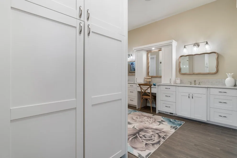 Vanderlinden's Complete Residence by Cabinets By Trivonna - Photo 14