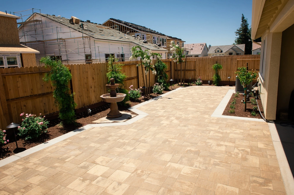 Splender's Backyard by Joe's Landscaping & Concrete, Inc. - Photo 3