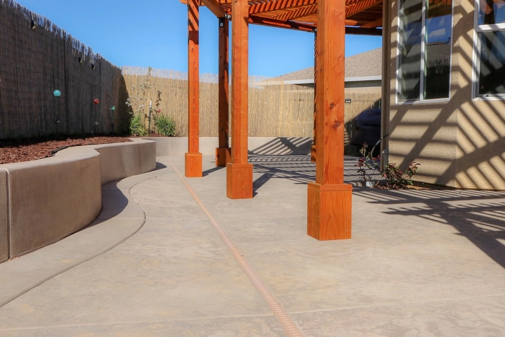 Santanella by Joe's Landscaping & Concrete, Inc. - Photo 5