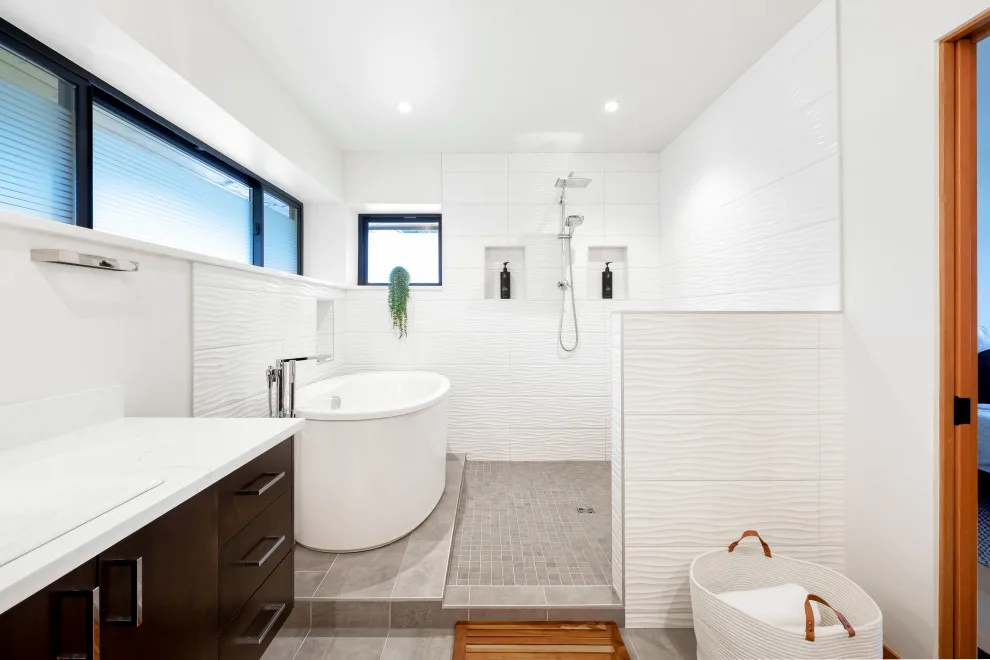 Contemporary Shine with Golden Highlights by Signature Design & Cabinetry LLC - Photo 3