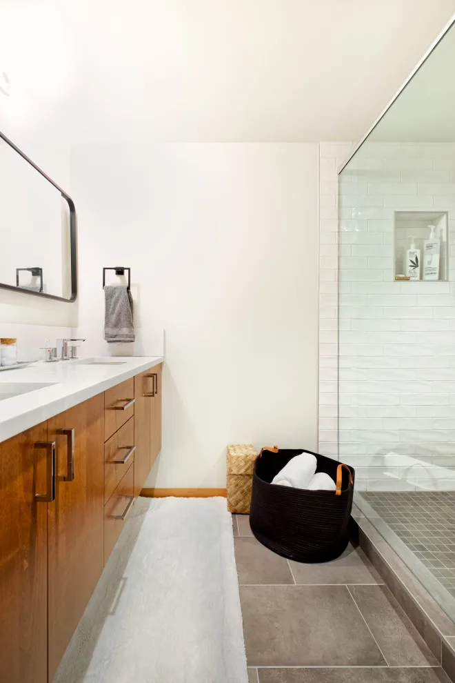 Contemporary Shine with Golden Highlights by Signature Design & Cabinetry LLC - Photo 4