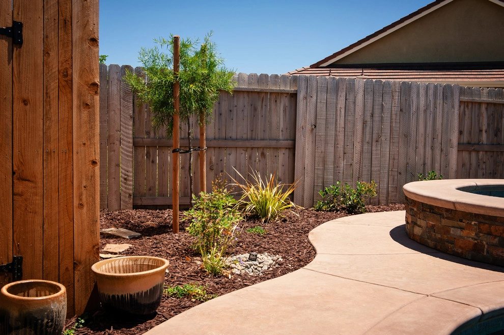 Johnson Backyard by Joe's Landscaping & Concrete, Inc. - Photo 3