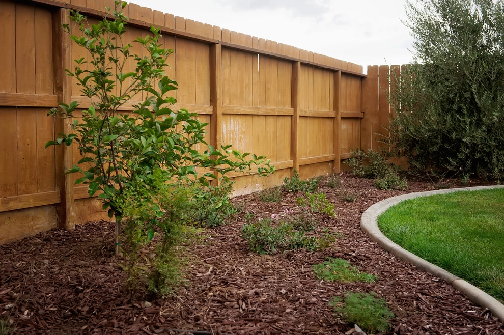 Cox Backyard by Joe's Landscaping & Concrete, Inc. - Photo 3