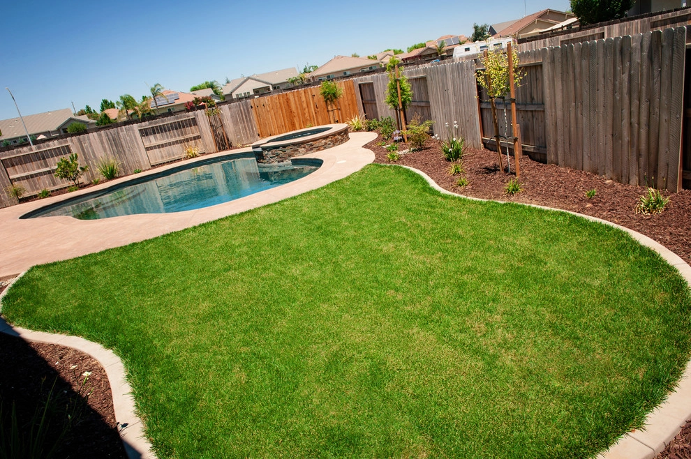 Johnson Backyard by Joe's Landscaping & Concrete, Inc. - Photo 6