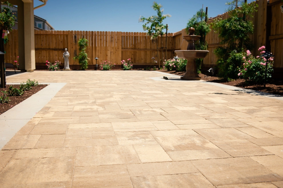 Splender's Backyard by Joe's Landscaping & Concrete, Inc. - Photo 6