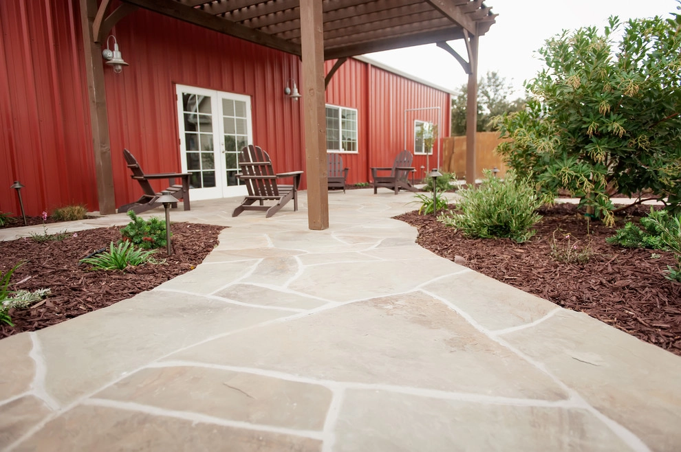 Cox Backyard by Joe's Landscaping & Concrete, Inc. - Photo 2