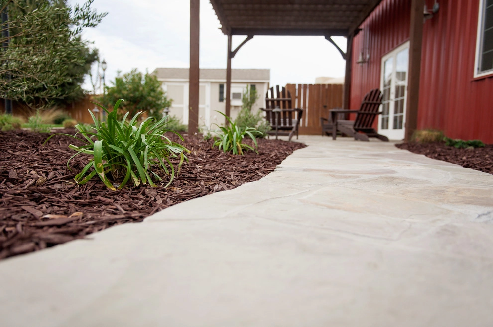 Cox Backyard by Joe's Landscaping & Concrete, Inc. - Photo 5